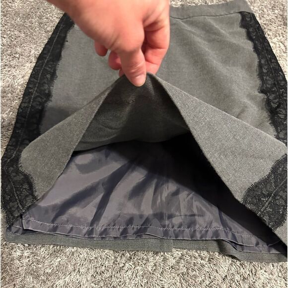 The Loft Grey with Black Pencil Skirt. Size 2. NWT - Picture 4 of 11